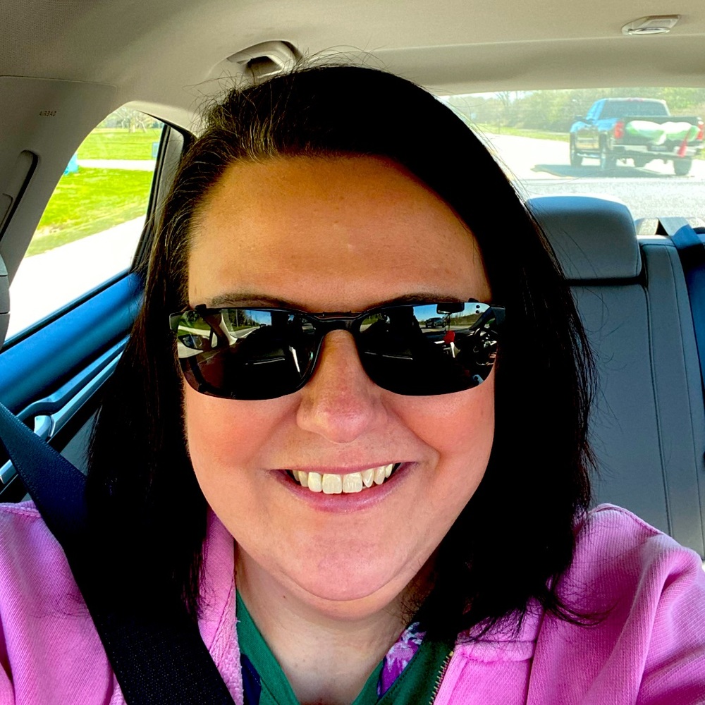 Meet your Posher, Jennifer